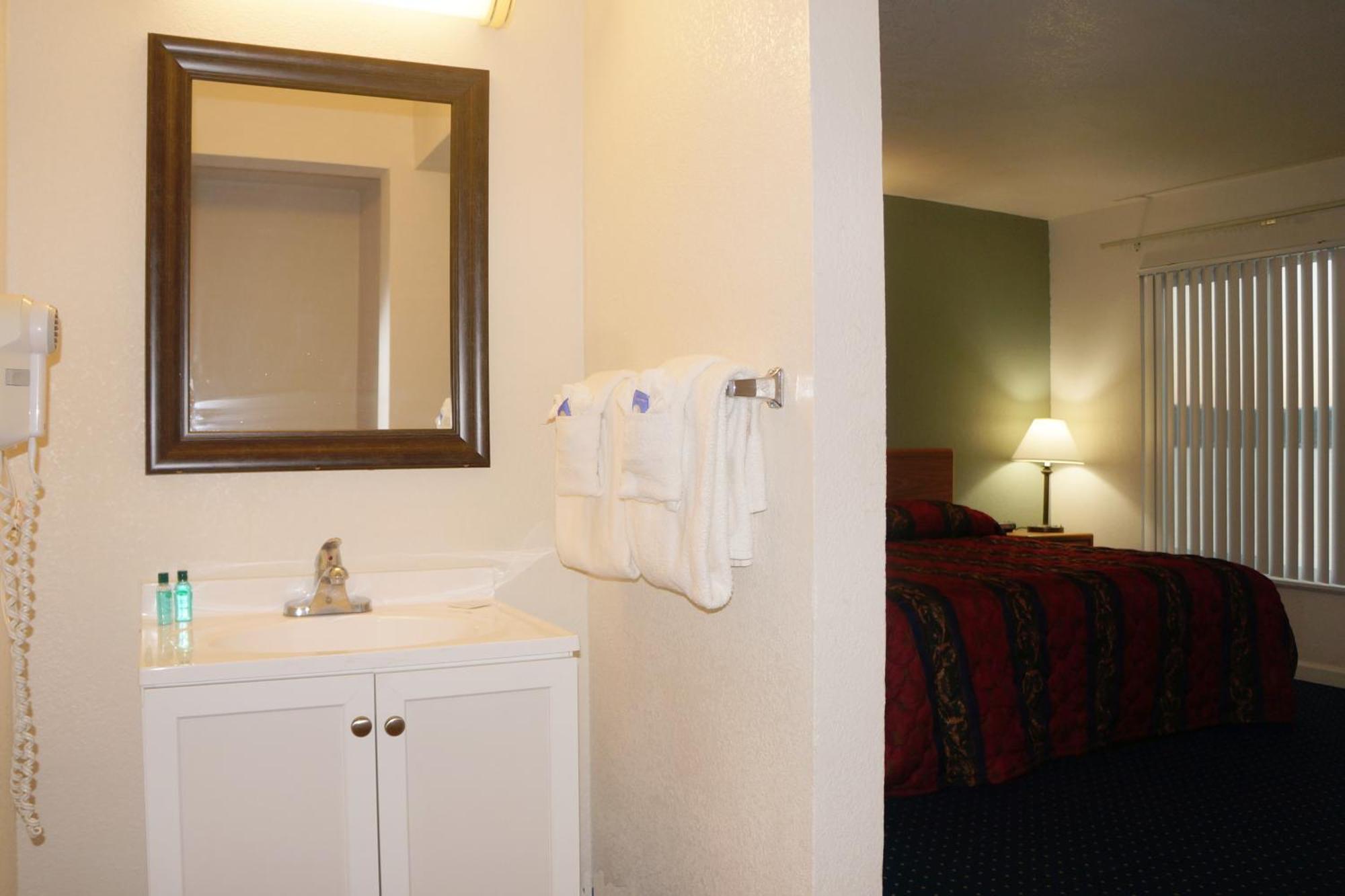 Lake Marina Inn Clearlake Oaks Стая снимка