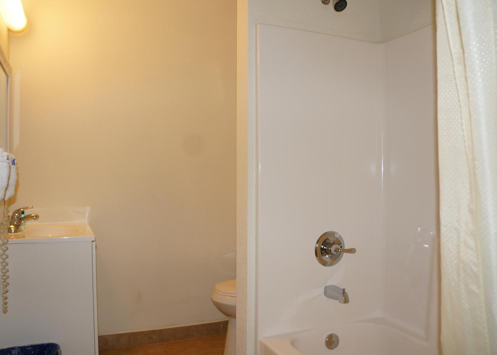 Lake Marina Inn Clearlake Oaks Стая снимка