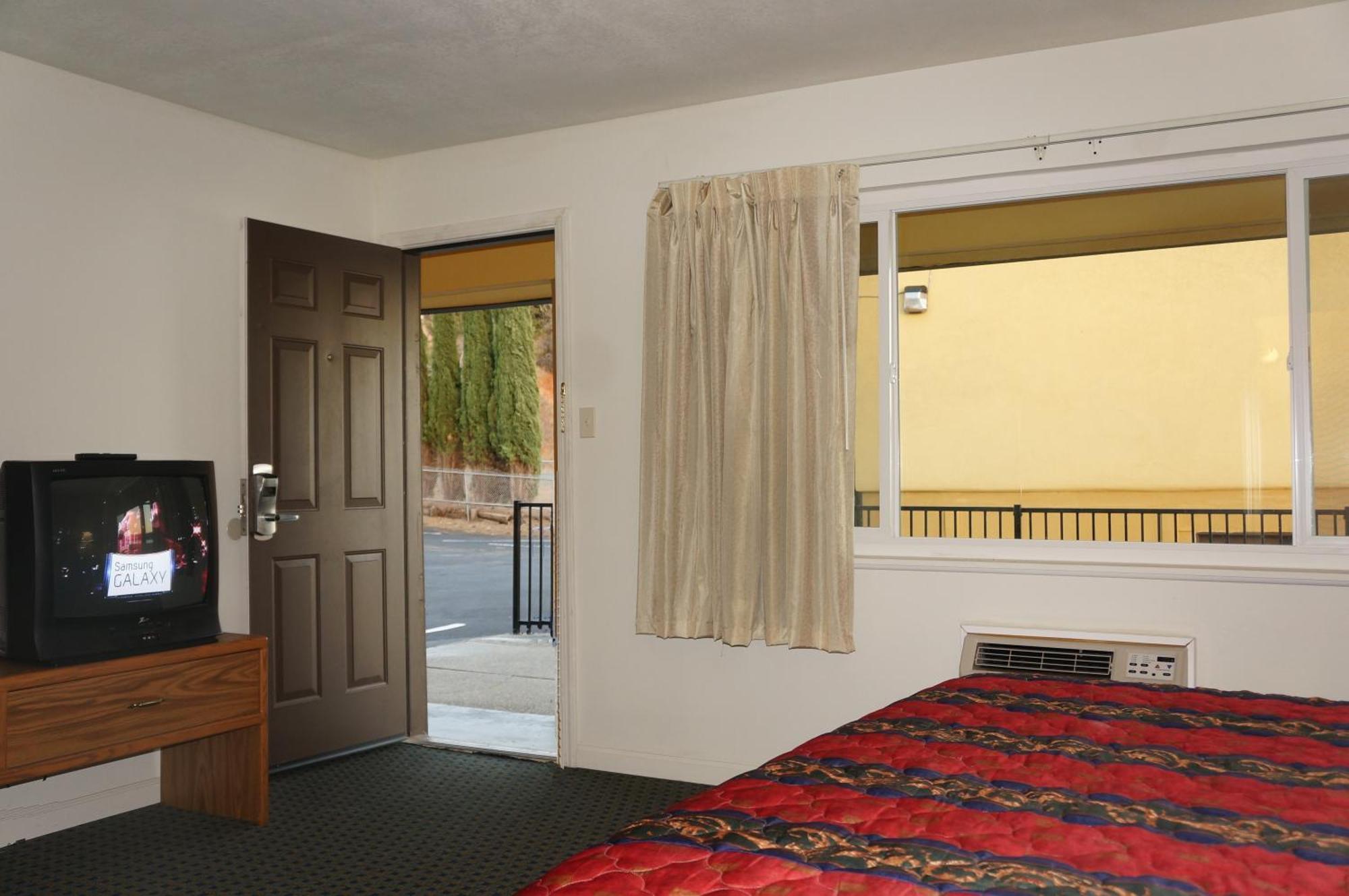 Lake Marina Inn Clearlake Oaks Стая снимка