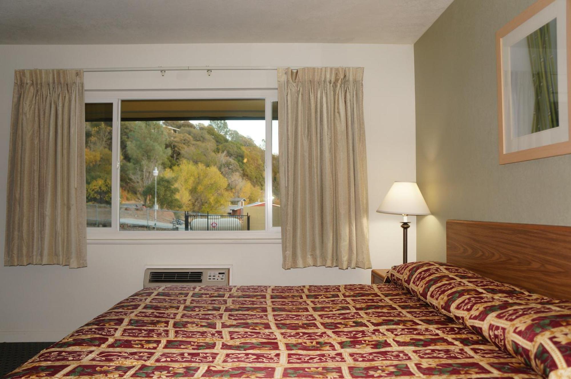 Lake Marina Inn Clearlake Oaks Стая снимка