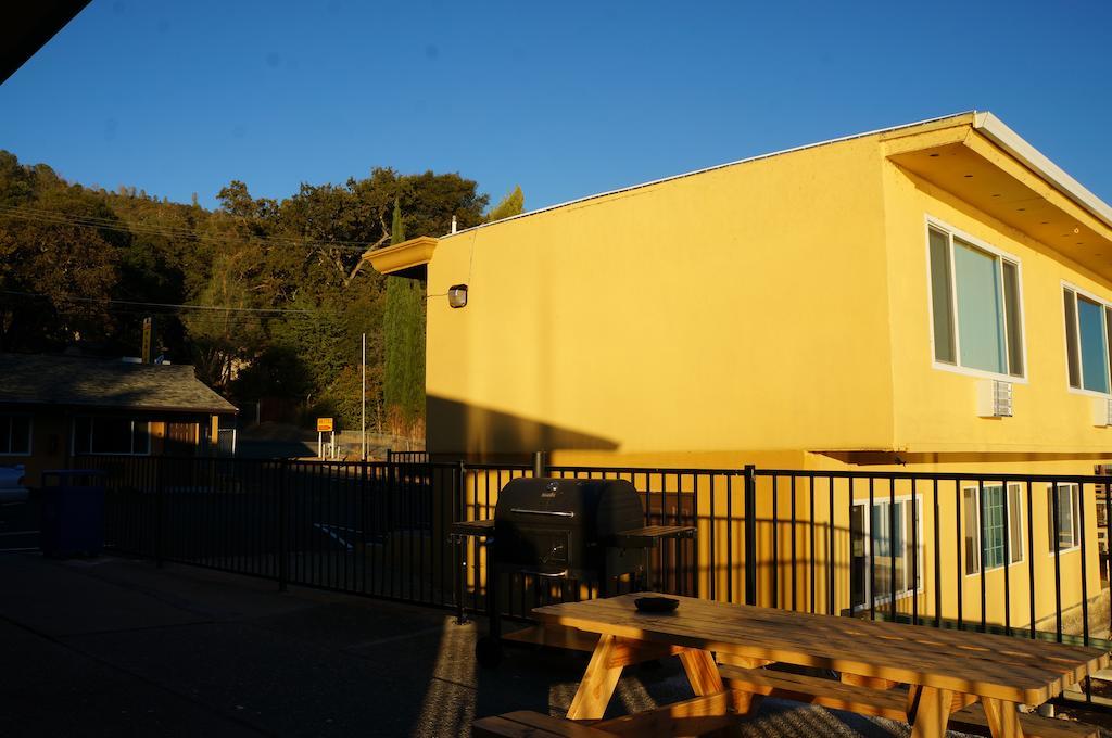 Lake Marina Inn Clearlake Oaks Екстериор снимка
