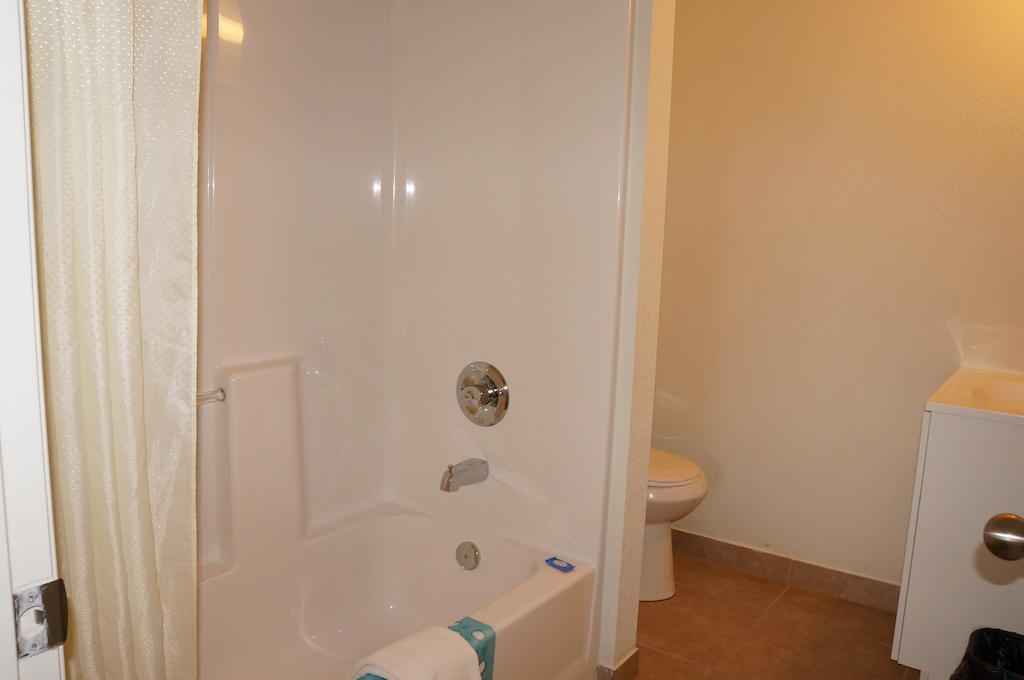 Lake Marina Inn Clearlake Oaks Стая снимка