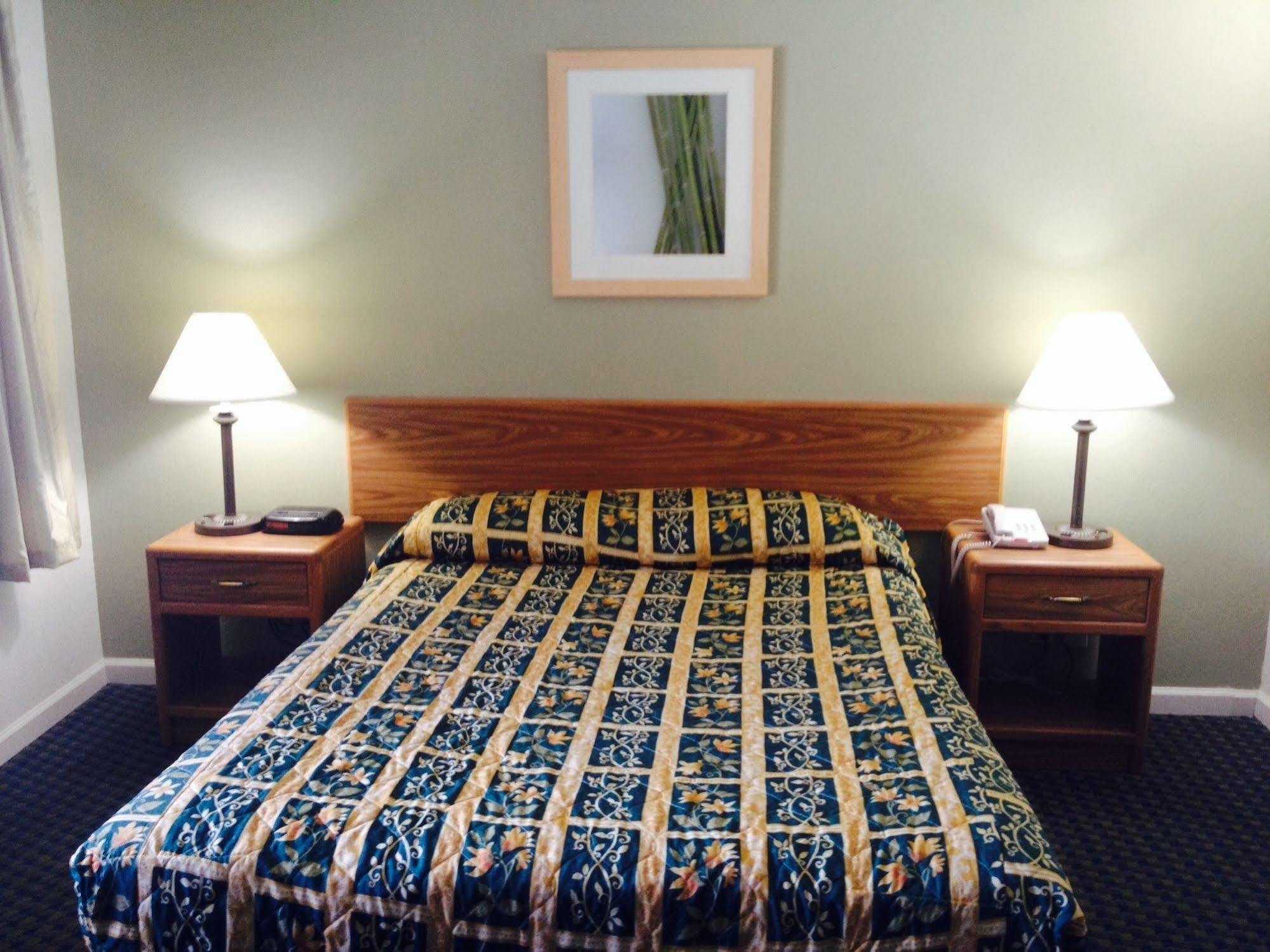 Lake Marina Inn Clearlake Oaks Екстериор снимка